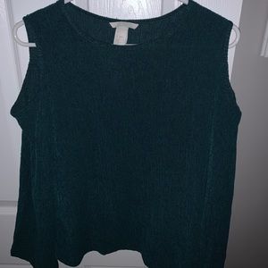 Emerald green open shoulder going out top
